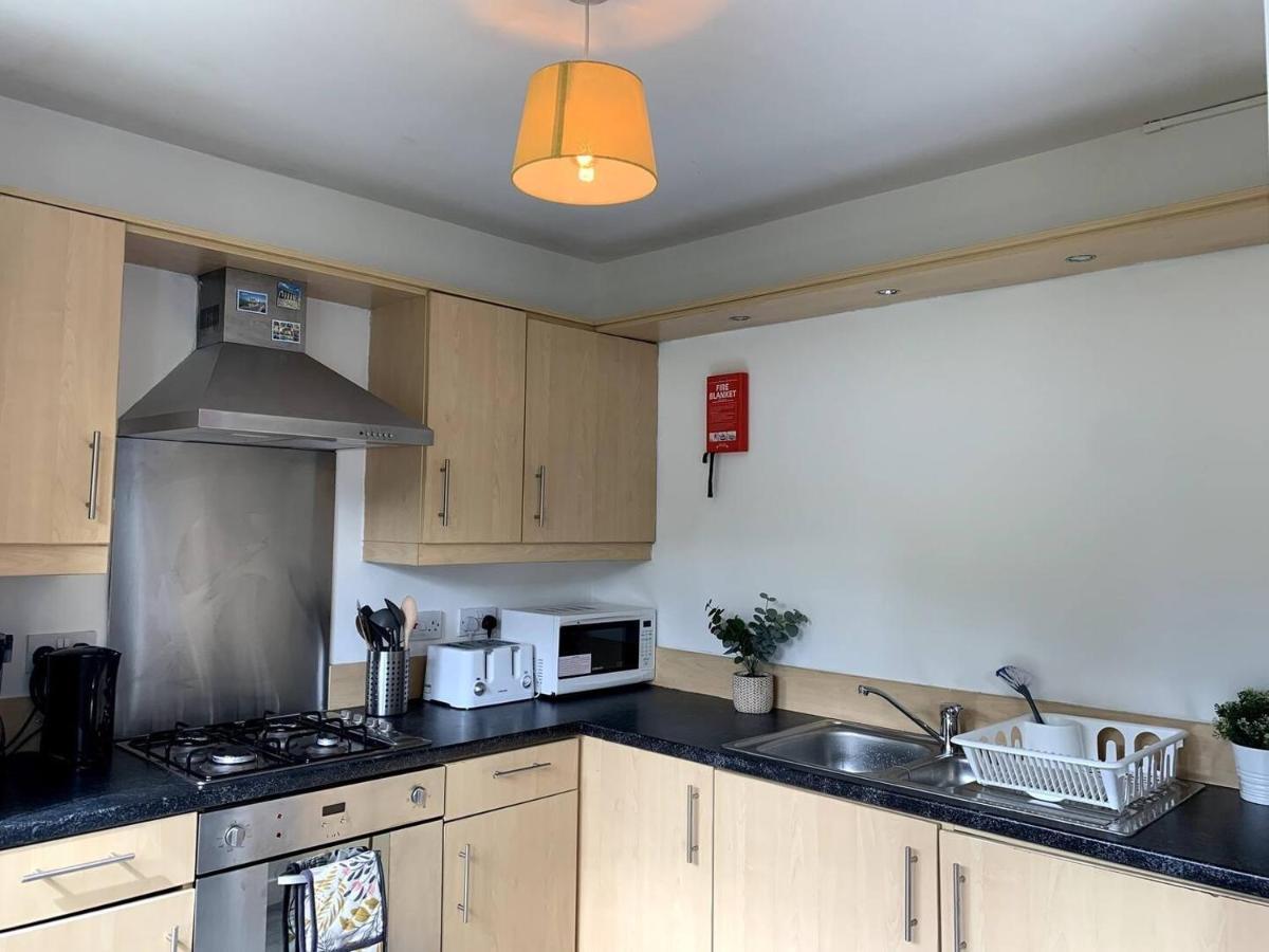 Modern 2 Bedroom Flat With Free Parking In Cambuslang, Glasgow Dış mekan fotoğraf